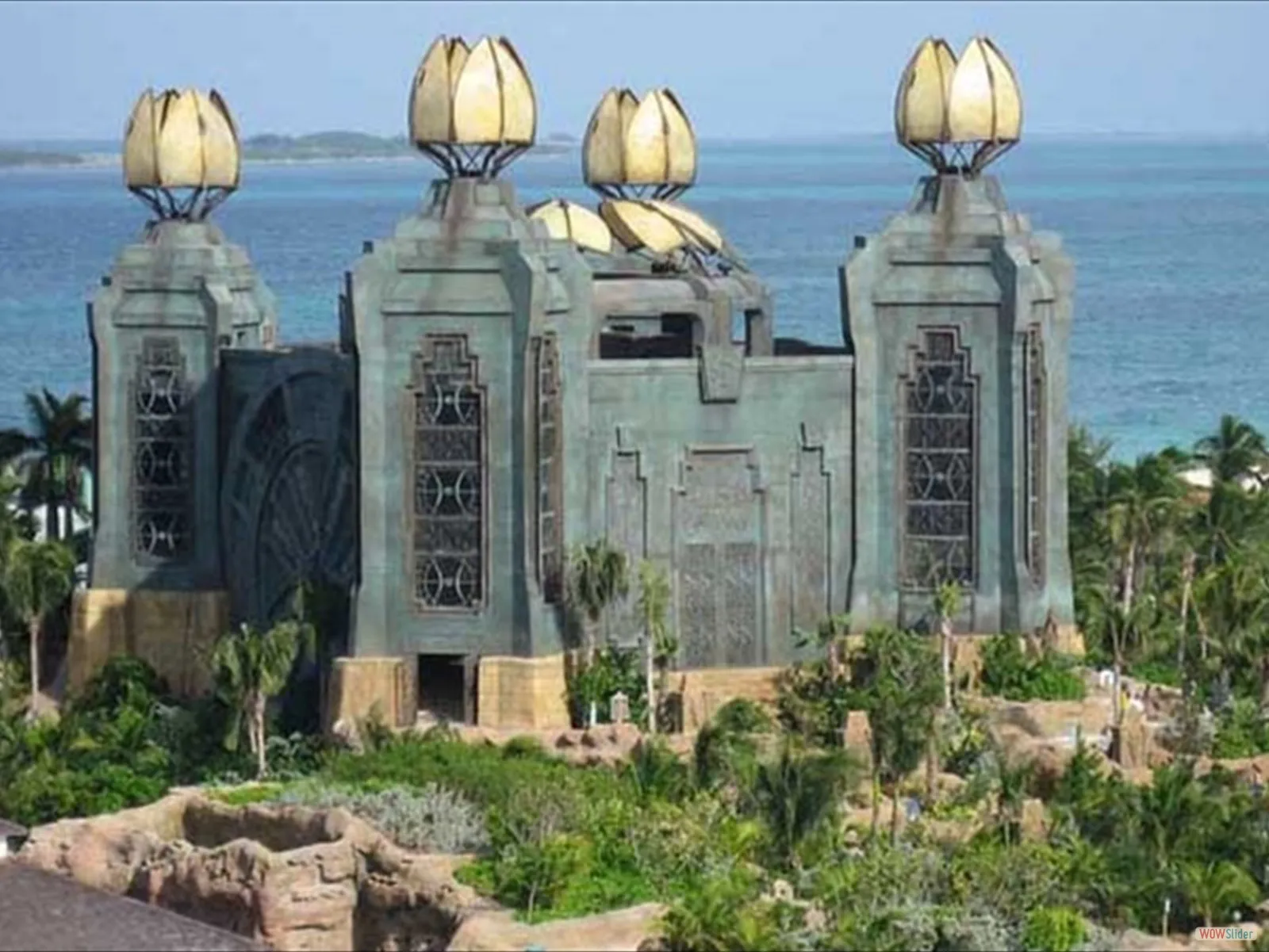 Atlantis Outside